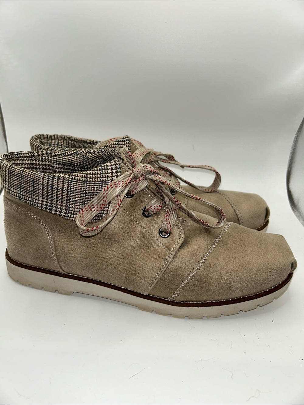 Bobs chill lugs bretton ankle boots size 8